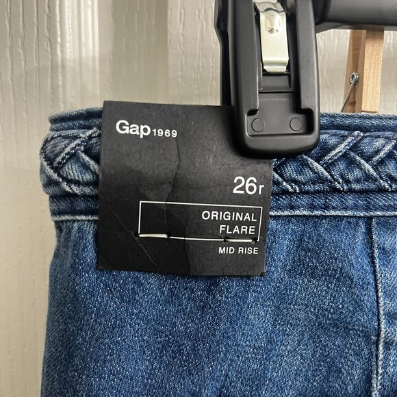 NWT GAP Original Flare Mid Rise 26 R - Picture 4 of 7
